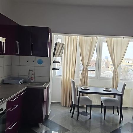Nice Studio In The Heart Of City Bucarest Exterior foto